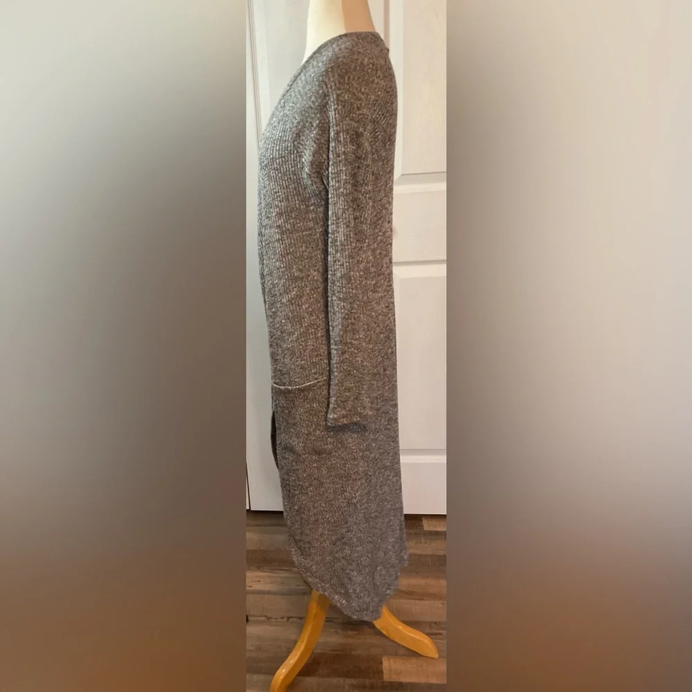 Almost Famous Gray Heathered Duster Lightweight‎ Sweater Pockets Size Medium